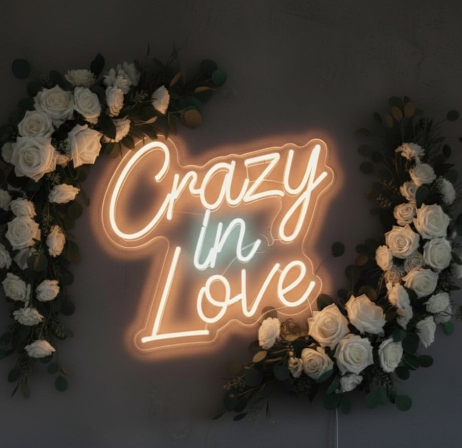 “Crazy in Love” LED Neon Sign – Romantic Décor for Weddings & Couple Spaces