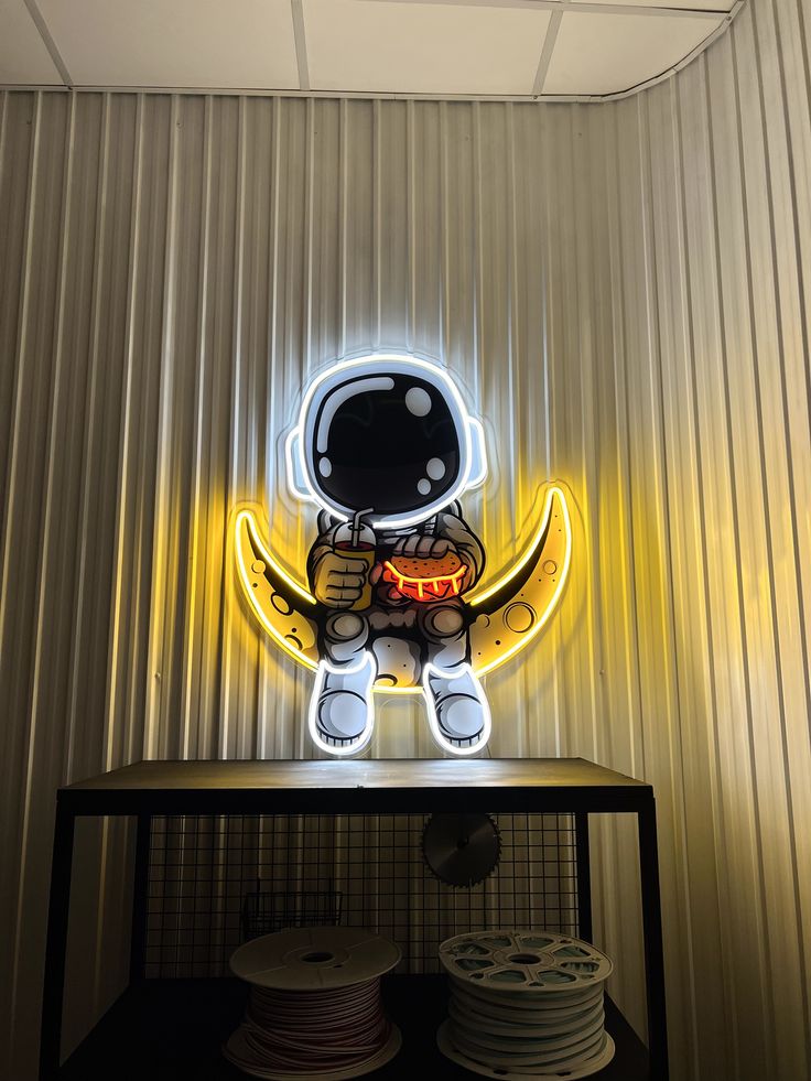 Astronaut Burger Neon Sign – Space-Themed LED Acrylic Wall Art Neonsignsindia