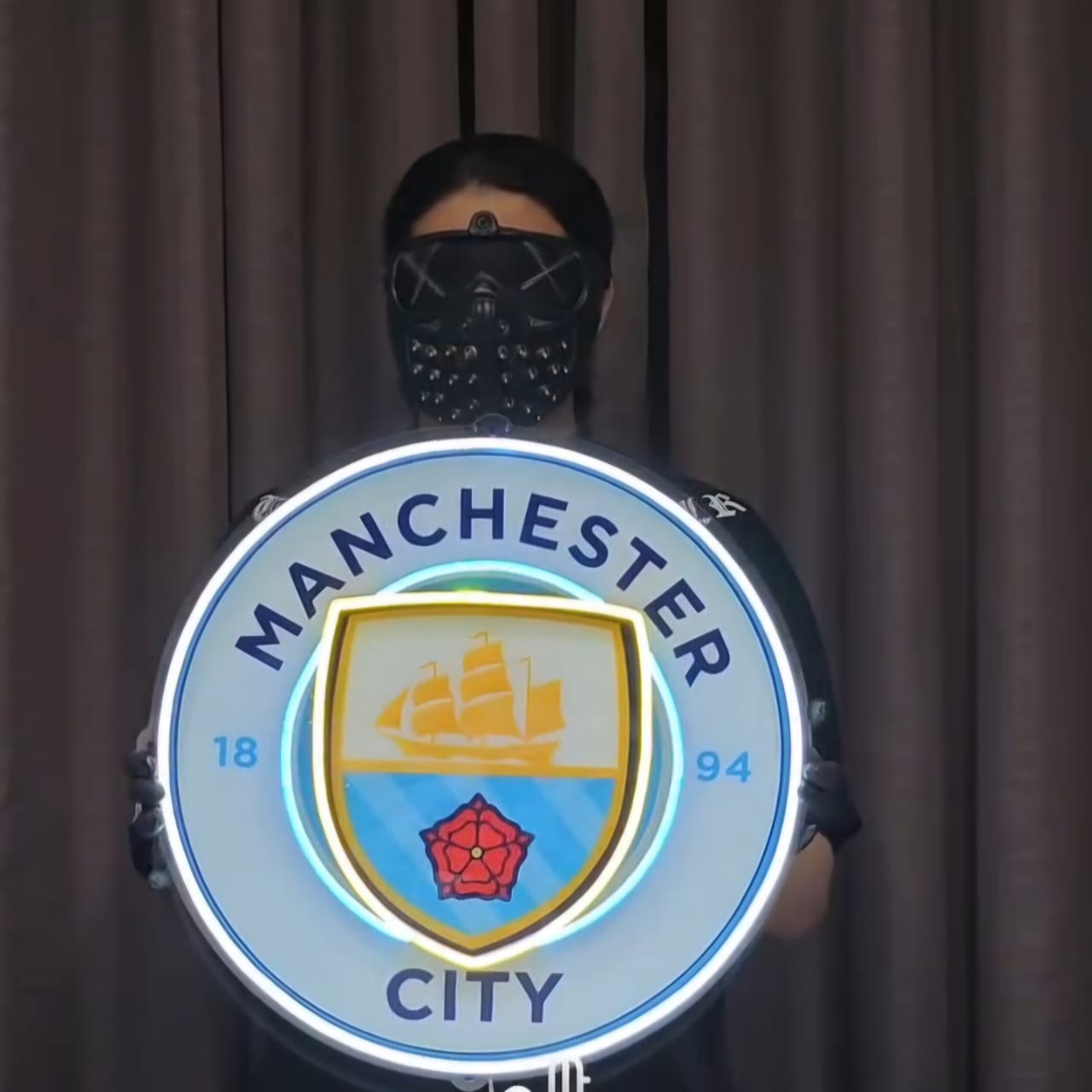 Football Logo Neon Manchester City UV print neon sign (18*18 inches) Neonsignsindia